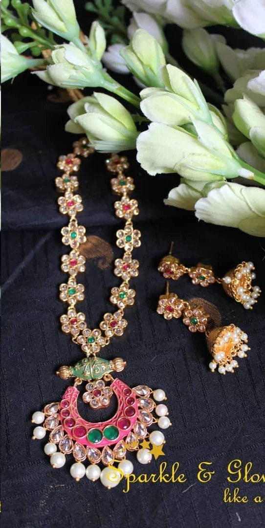 gold polished flower necklace- Mint green - Sparkle and Glow
