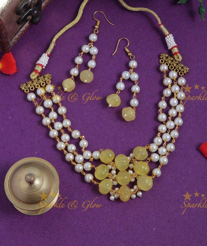 Beautiful Pearl choker with light violet beads - Sparkle and Glow - Yellow - Back Thread