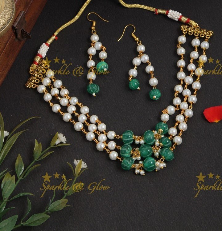 Beautiful Pearl choker with light violet beads - Sparkle and Glow - Green - Back Chain