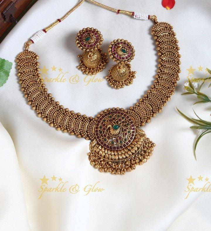Beautiful Peacock Kemp stone gold beads necklace - Green - Sparkle and Glow