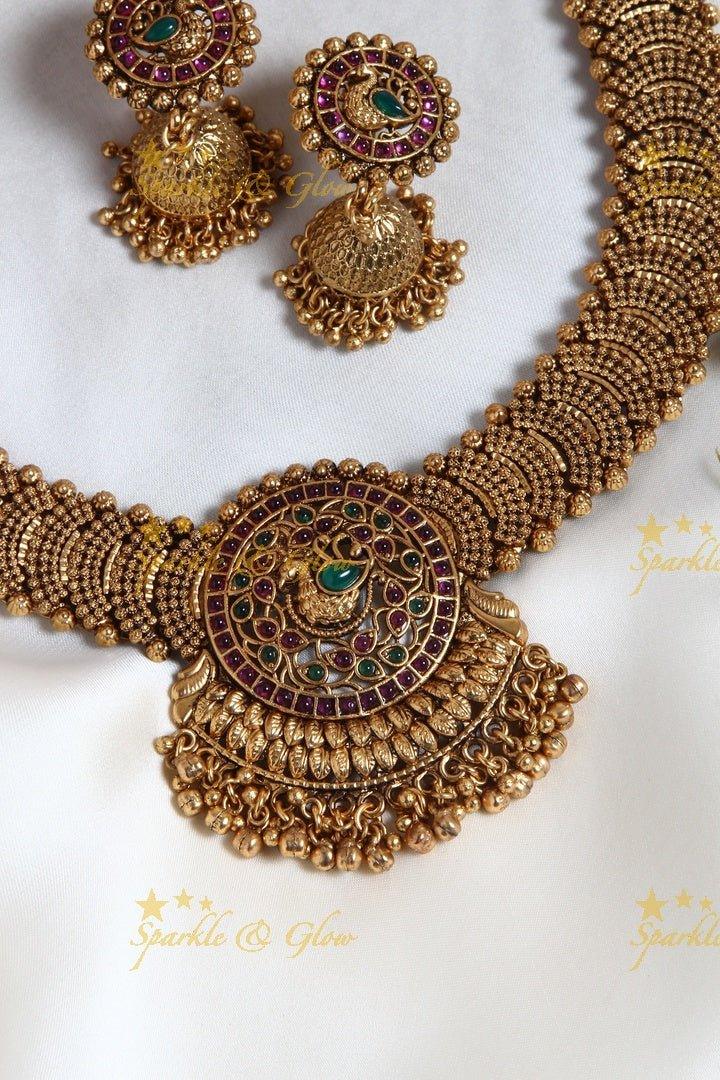 Beautiful Peacock Kemp stone gold beads necklace - Green - Sparkle and Glow
