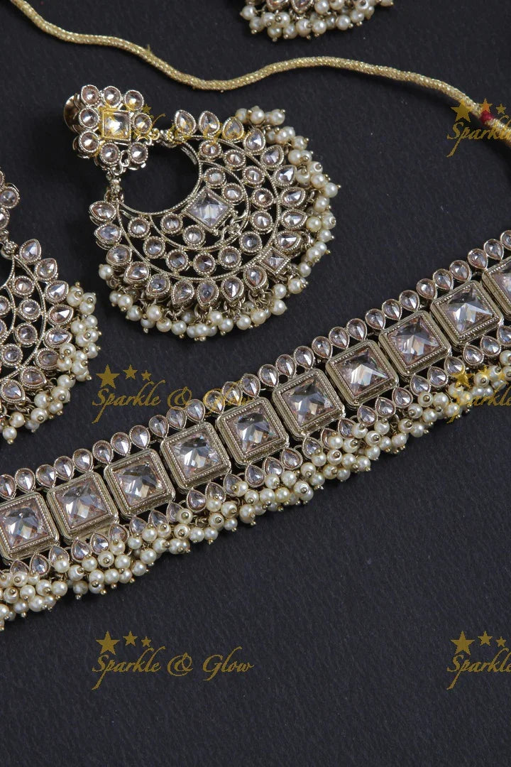 White Antique square Choker with Maang Tikka - Sparkle and Glow