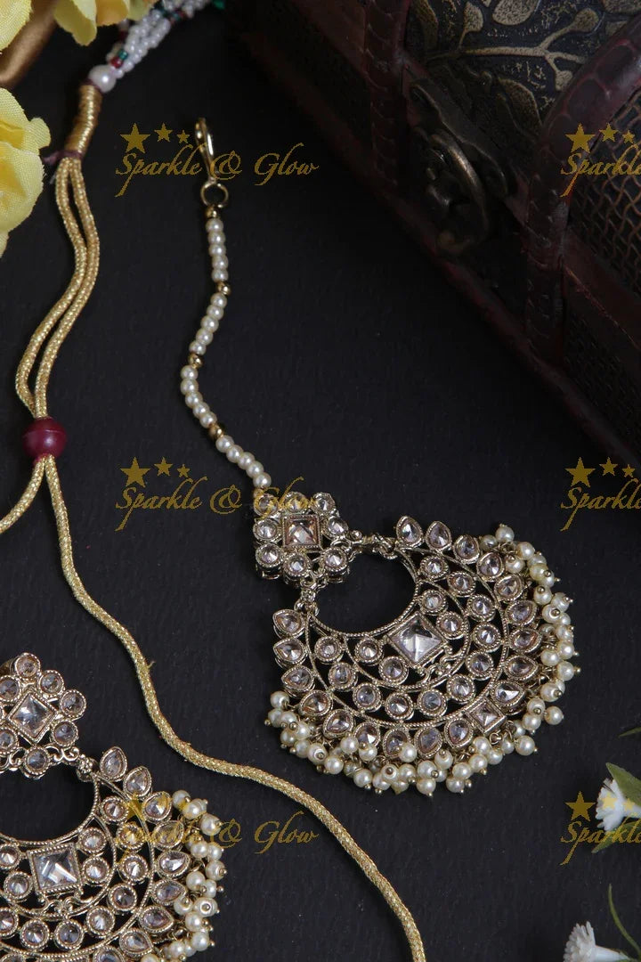 White Antique square Choker with Maang Tikka - Sparkle and Glow