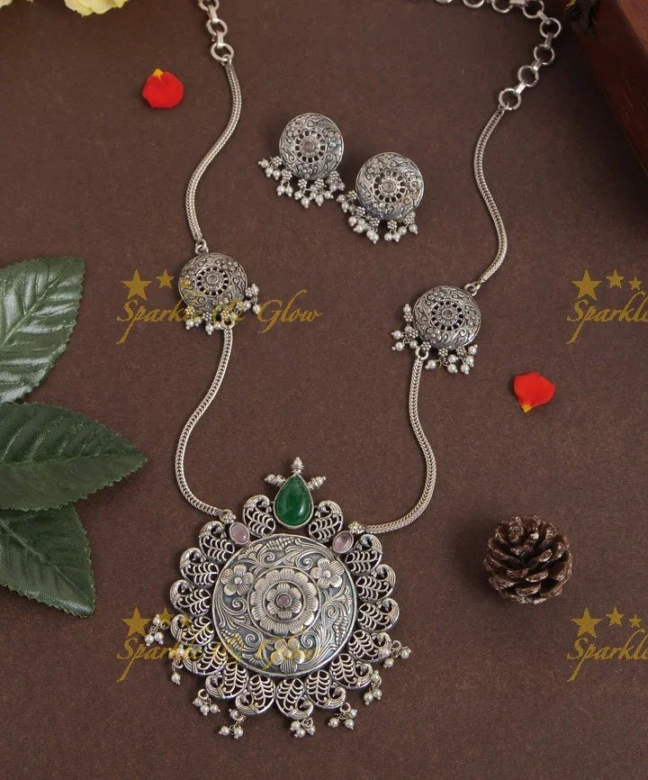 Grand Floral Pendant Necklace With Floral Studded Earrings - Sparkle and Glow
