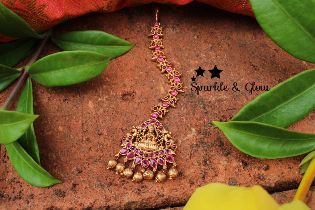 Lakshmi single line maang tikka with kemp stones -Multi