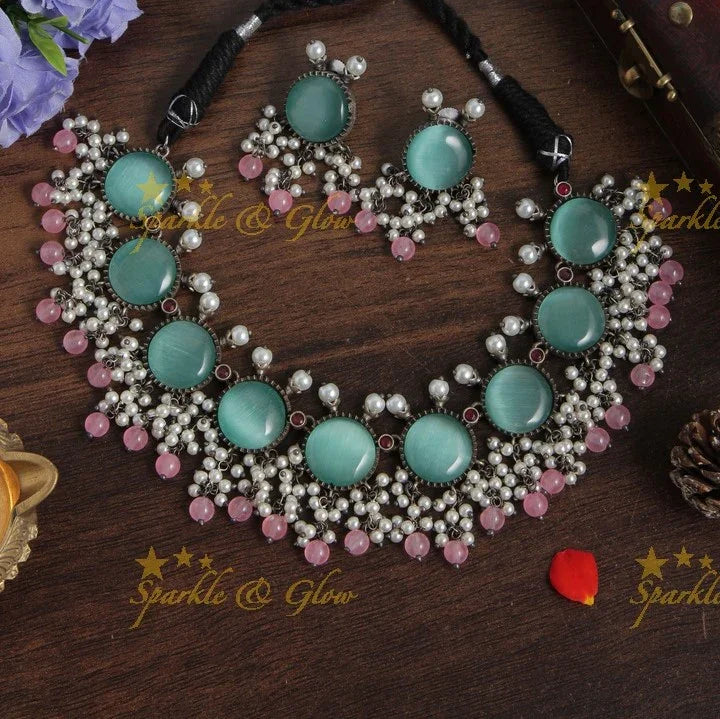 Alluring stone gutta pusalu necklace - Mint Green - Sparkle and Glow