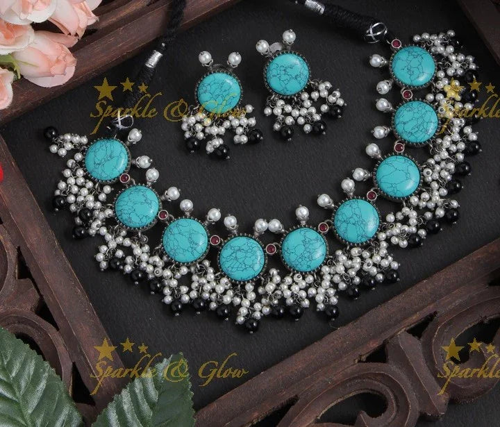 Alluring stone gutta pusalu necklace - Mint Green - Sparkle and Glow