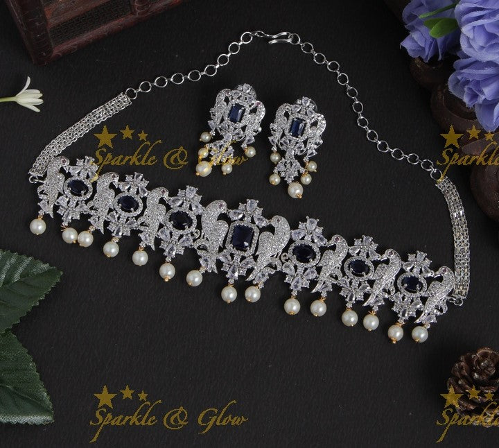 Intricately craved GJ polish parrot ad choker - Green