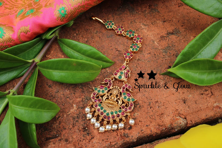 Lakshmi single line maang tikka with kemp stones -Multi