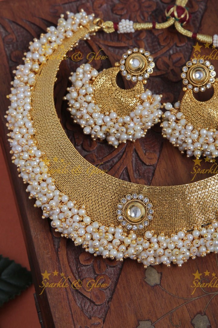 Pearl cluster statement short stone necklace - Sparkle and Glow - Back Thread - 