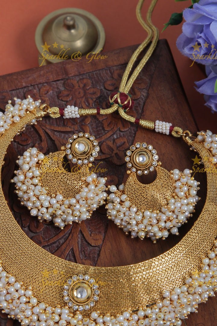 Pearl cluster statement short stone necklace - Sparkle and Glow - Back Thread - 