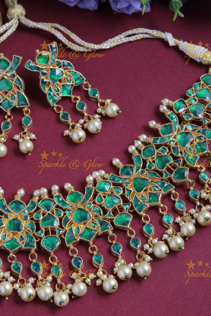 Staement green jdau stones neckpiece