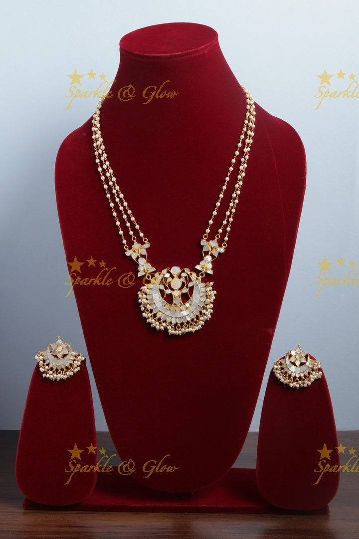 Glorious Half moon shaped gray jadau pendent long pearl necklace