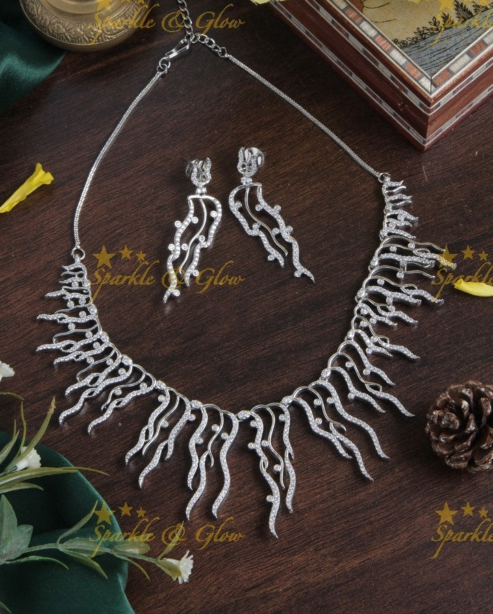Beautiful gold pulse design AD necklace