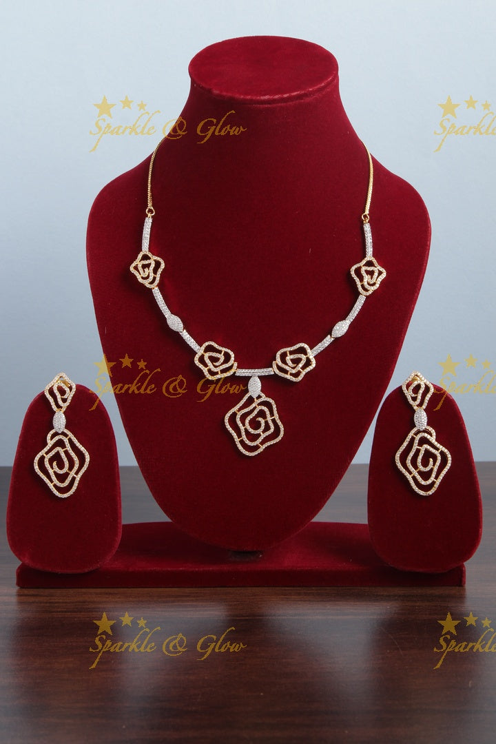 Rose shaped design AD necklace