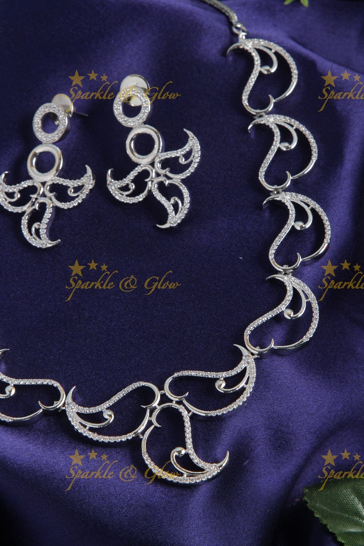 Beautiful heart shaped silver AD stone necklace