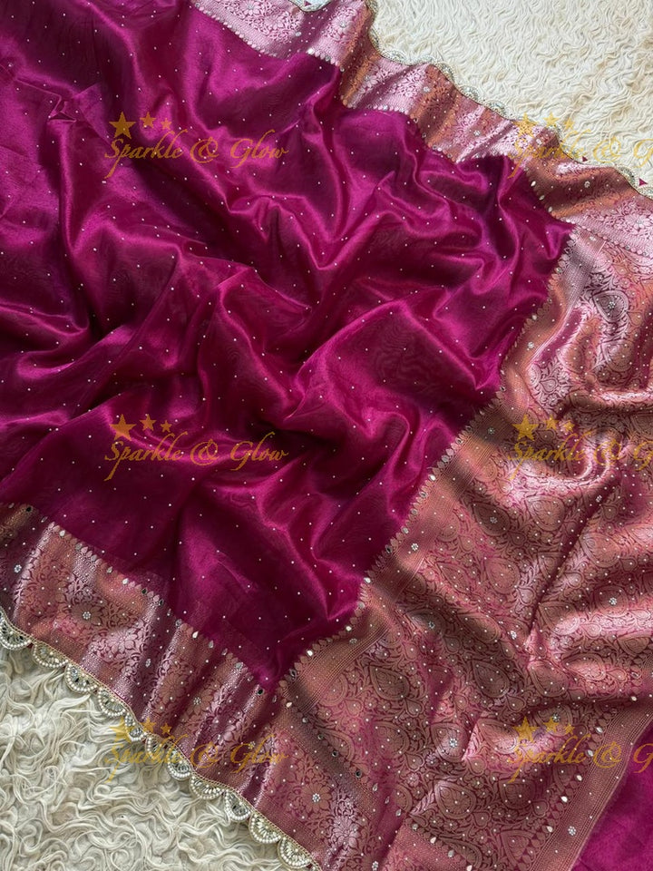 Exquisite Banarasi Tissue Saree with Gold Zari Elegance