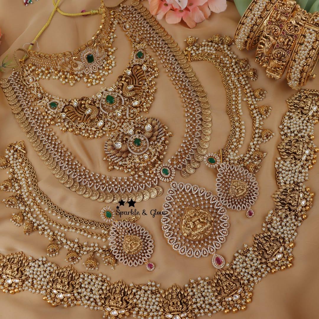 Exquisite Lakshmi Coin Bridal Jewellery Set Online