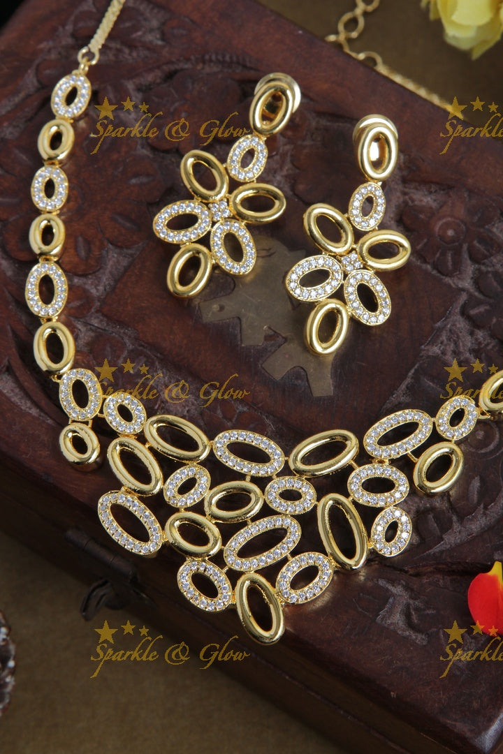 Stunning geometric AD stone necklace