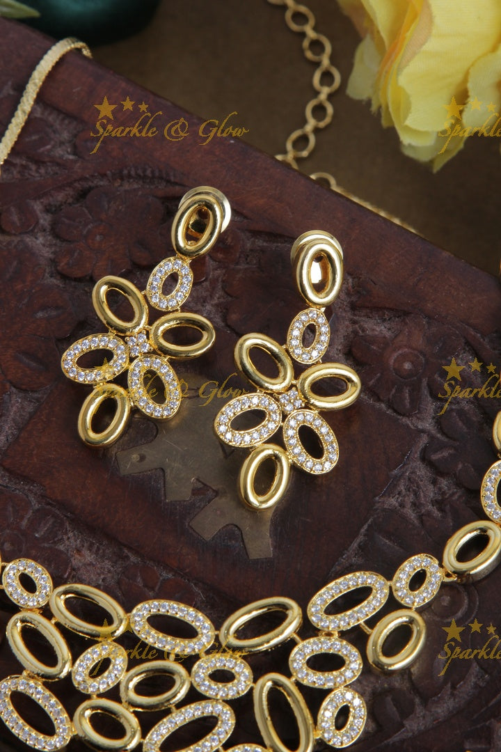 Stunning geometric AD stone necklace