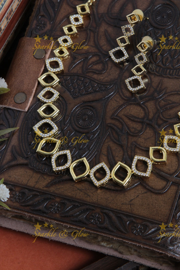 Diamond shape design AD stone short necklace