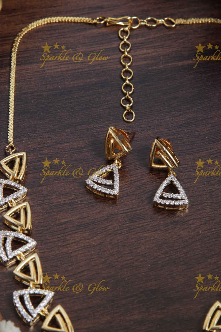 Beautiful triangle dual shade design AD short necklace