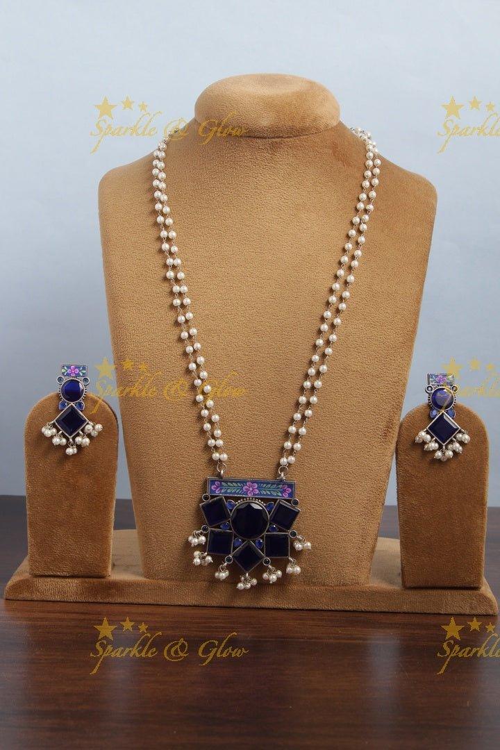 Beautiful pearl necklace with intricate design pendent - Blue - Sparkle and Glow