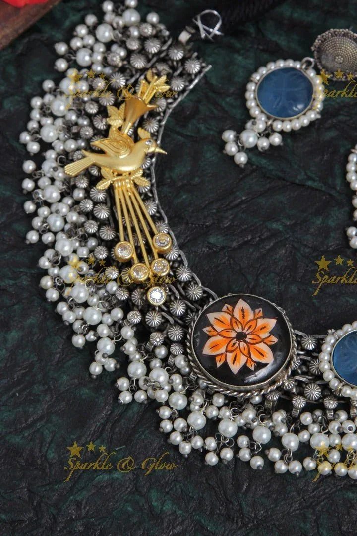Beautiful silver stone choker with pearls - Blue - Sparkle and Glow