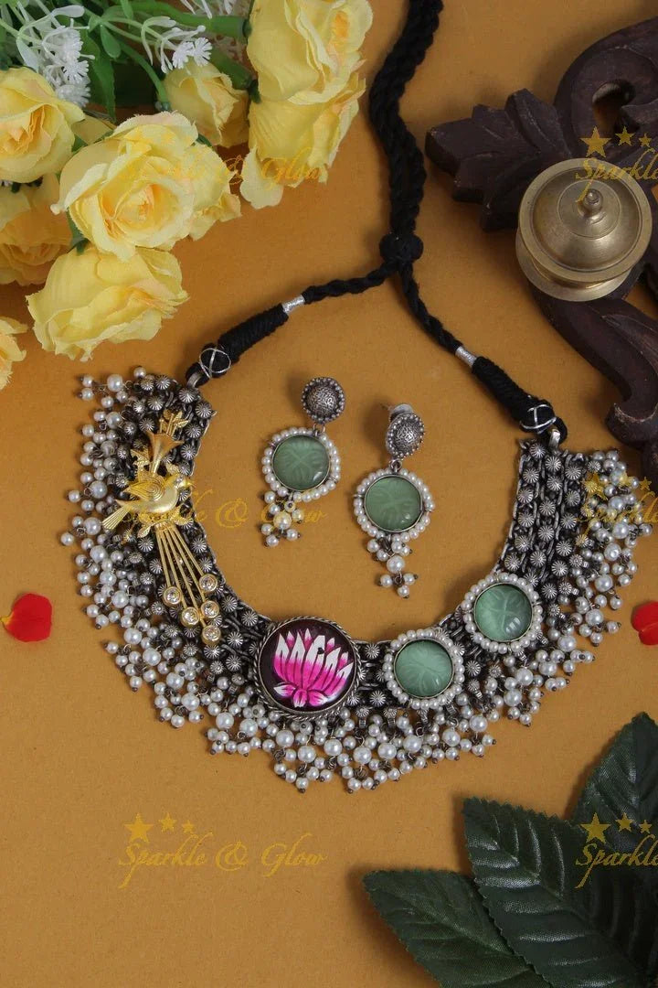 Beautiful silver stone choker with pearls - Blue - Sparkle and Glow