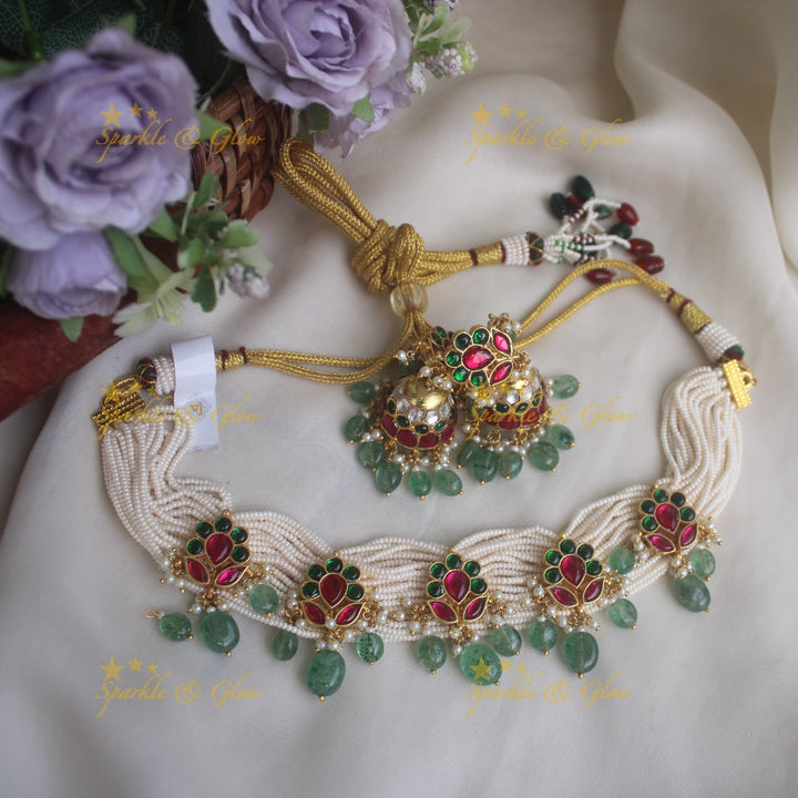Statement floral pealr choker with grean beads