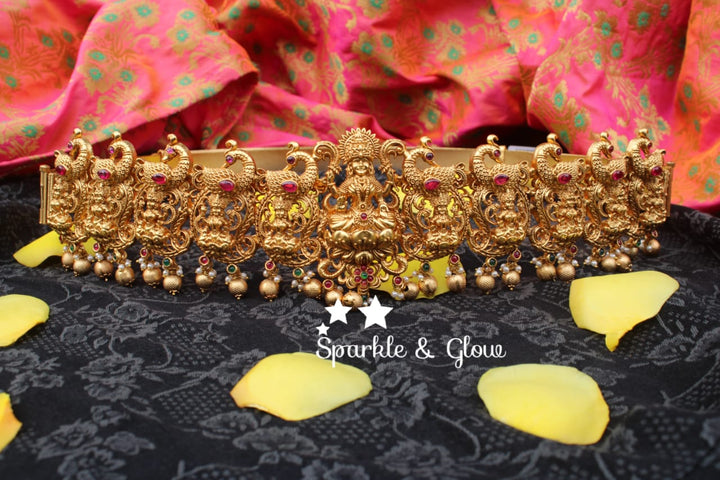 Antic polished nagas, lakshmi and peacock design hipbelt with real kemp stones