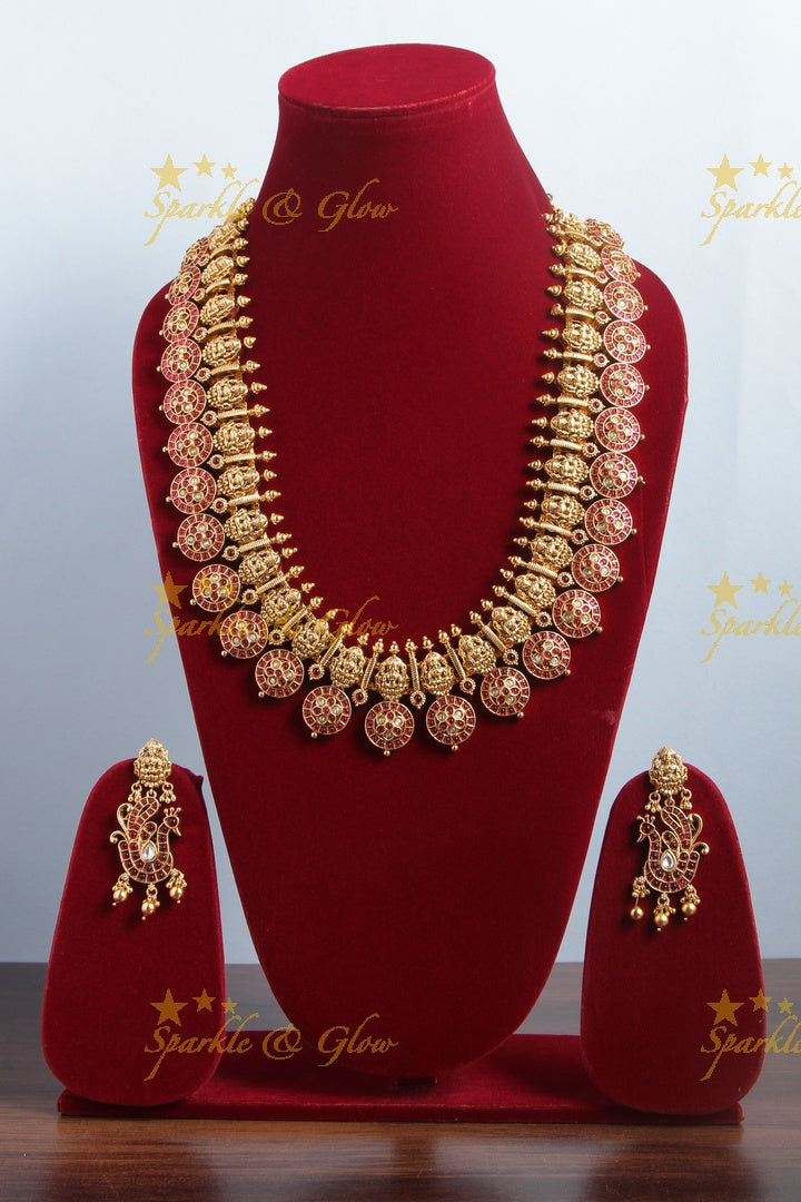 Glorious lakshmi carved floral bottu long necklace - Pink