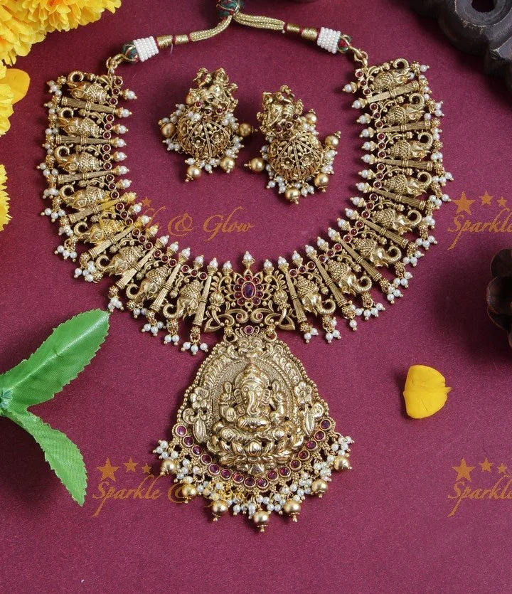 Gold alike stunning Ganesha necklace with pearl drops - red - gold Beads - Sparkle and Glow