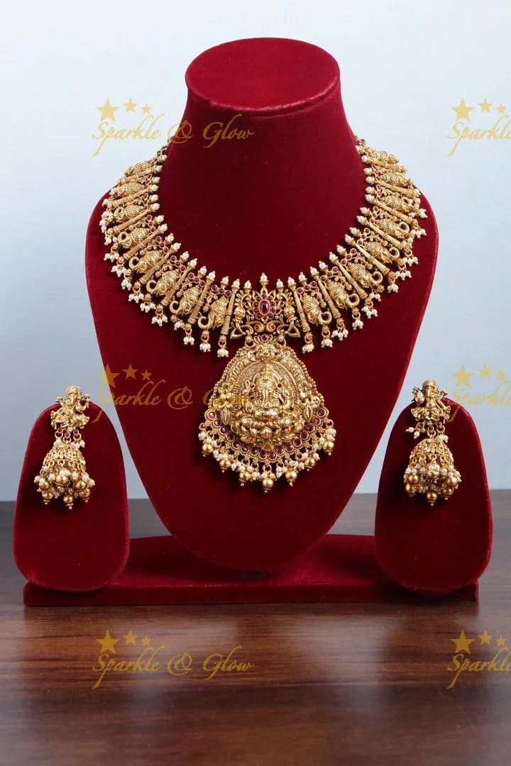 Gold alike stunning Ganesha necklace with pearl drops - red - gold Beads - Sparkle and Glow