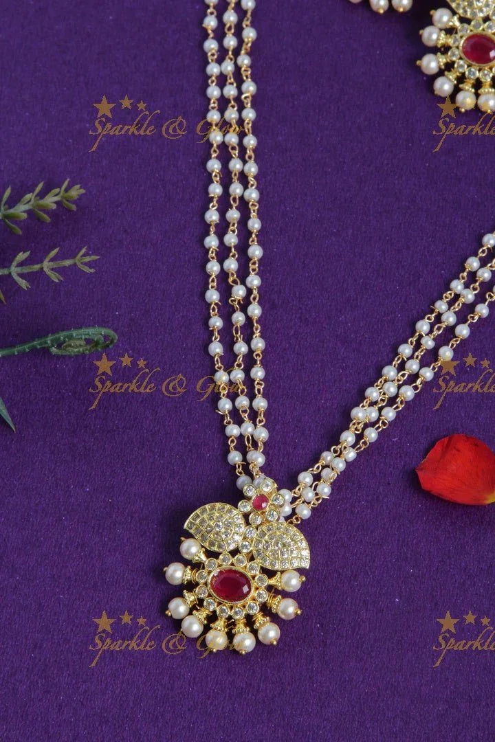 Gold polished pearl pendent chain - Sparkle and Glow