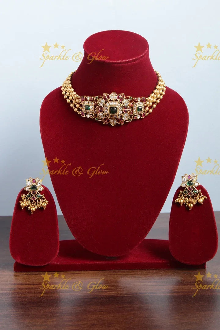 Gold alike Kemp floral choker - Gold - Sparkle and Glow