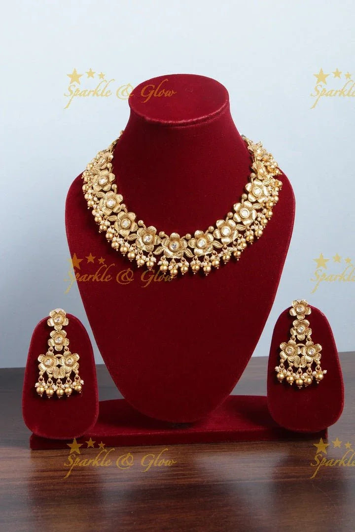 Beautiful Kundan non idol floral gutta puslau necklace - Sparkle and Glow