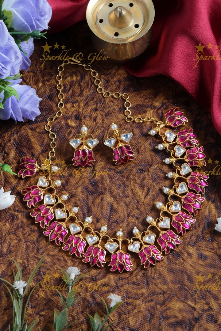 Gorgeous Jadau lotus encarved short necklace - Sparkle and Glow - Back Thread - 