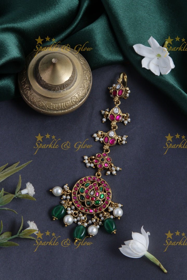 Jadau lotus single line maangtikka with pearl and green beads - Sparkle and Glow - 