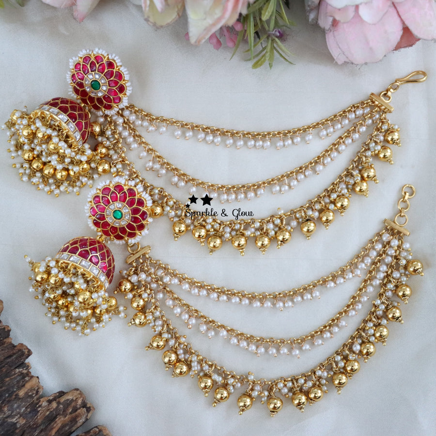 Why wear just jhumkas when you can elevate it with an earchain? 👑
1.ID E-25712,EC-23470
2.ID E-28190,EC-25919
3.ID E-6331,EC-28329
4.ID E-19470,EC-14729
5.ID E-28225,EC-20202
6.ID E-28214,EC-2147
7.ID E-6298,EC-23478
8.ID E-23443,EC-22034
9.ID E-28238,EC-25897
10.ID E-28218,EC-27929
[jhumka with earchain, bridal jhumka combo, temple jewellery jhumkas, kundan jhumka with chain, south indian bridal earrings, traditional jhumka earrings, earchain earrings combo, wedding jewellery earrings, antique gold jhumka