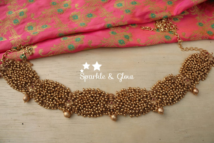 Pearl cluster lakshmi hip chain - Sparkle and Glow - Gold - 