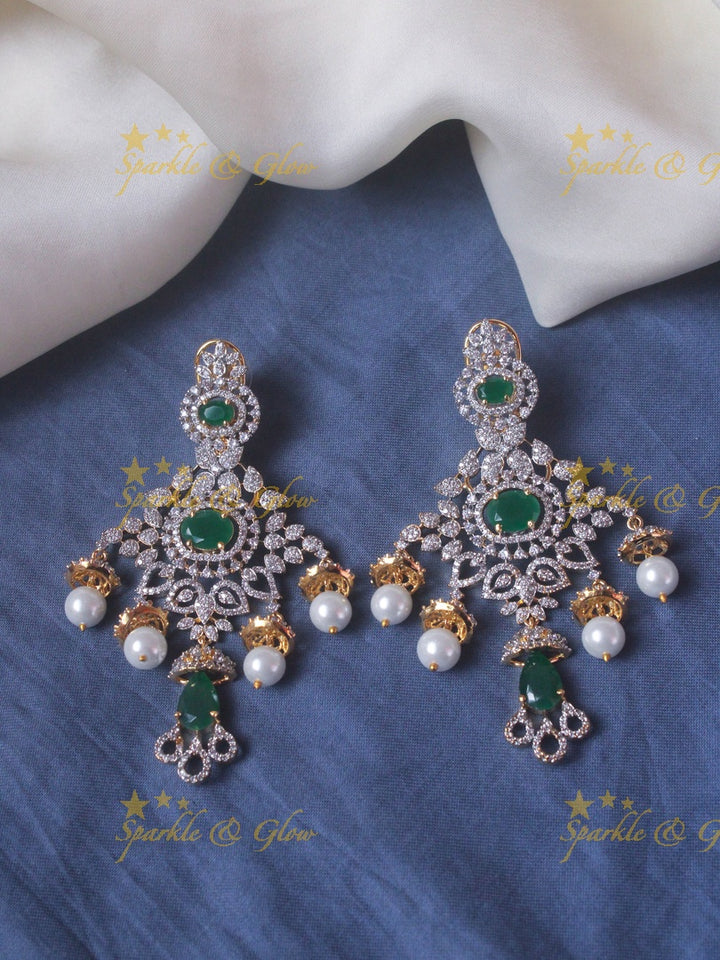 Stunning layered ad emerald haram