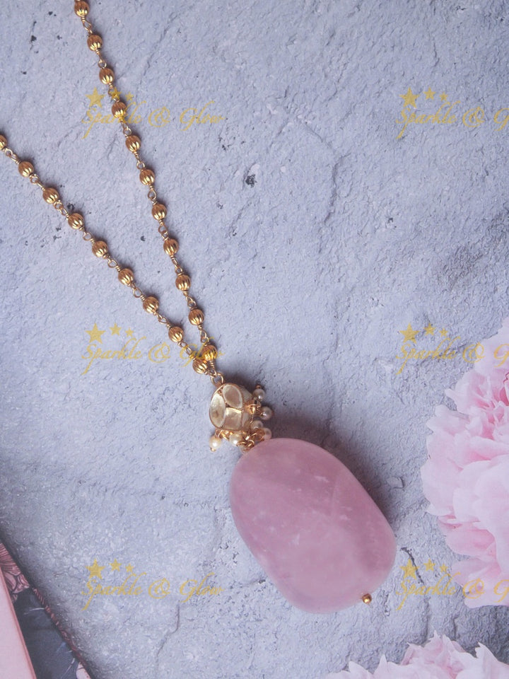Stunning natural stone pendent chain