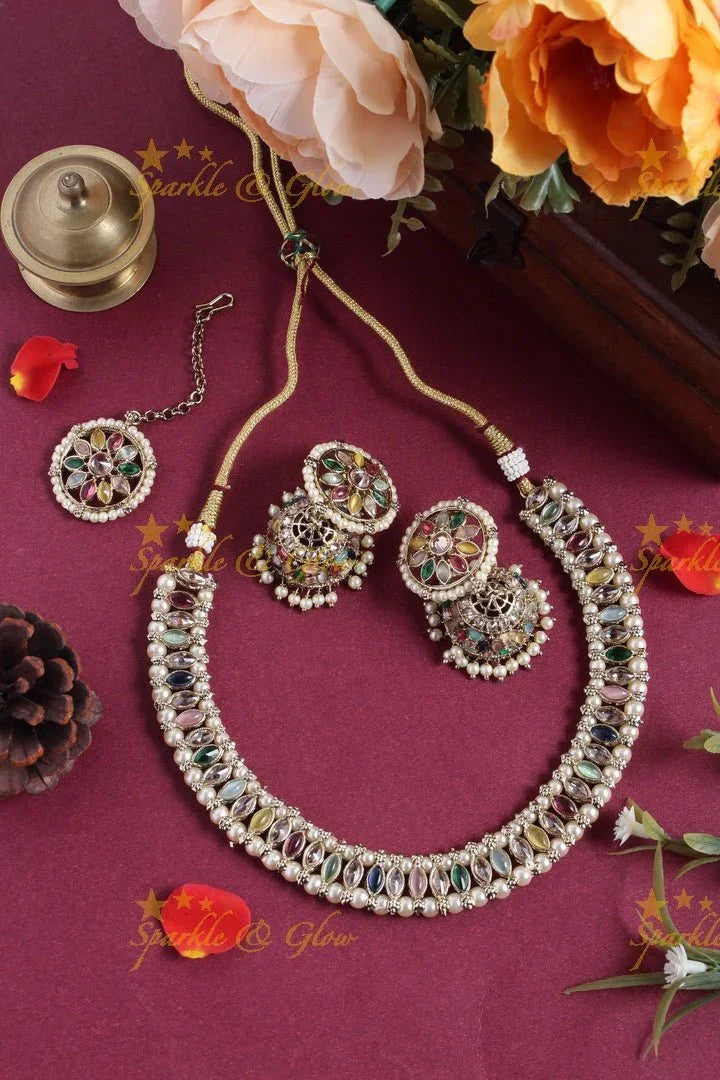 Beautiful oval shape design short necklace - Multi - Sparkle and Glow