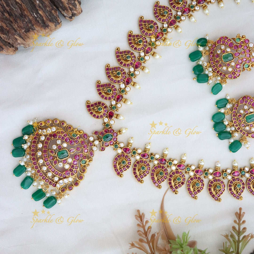 Exquisite Gold Necklace for Festivals & Weddings
