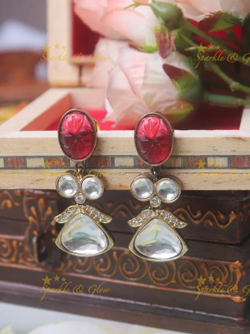Exquisite carved stone dropping kundan necklace - Navarathna - Sparkle and Glow