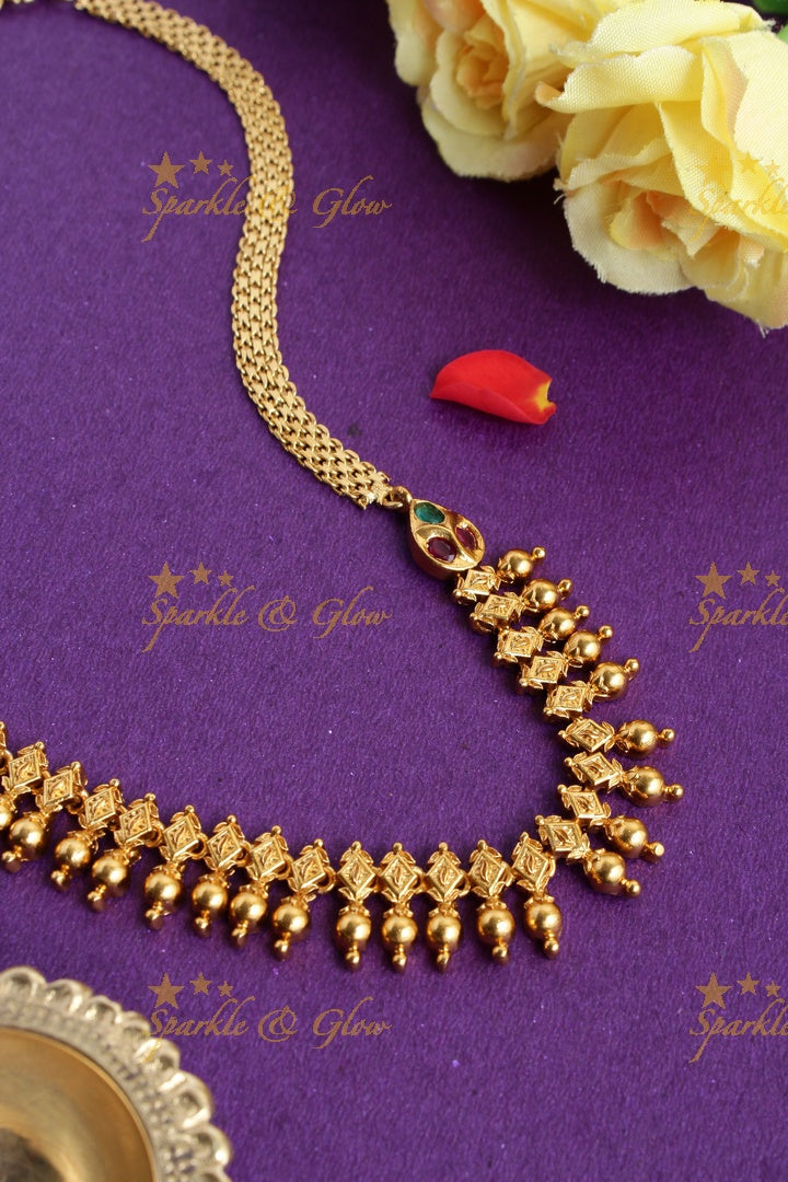 Premium Matt diamond deisgn gold beads hipchain