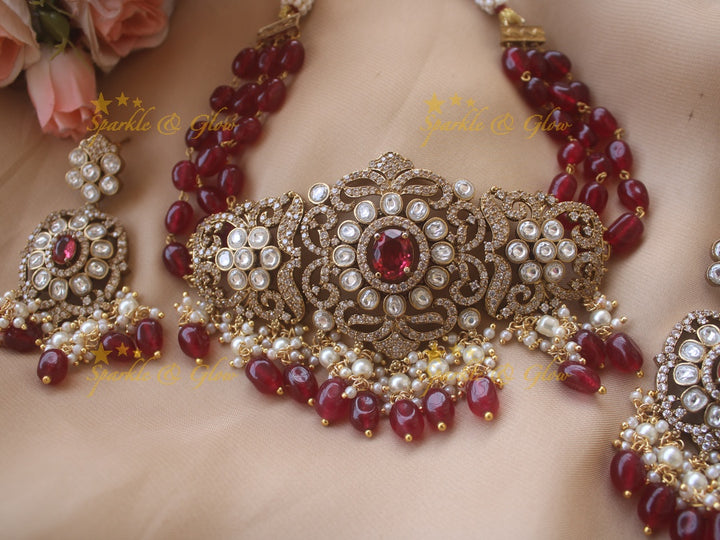 Statement Victorian AD floral choker - PInk