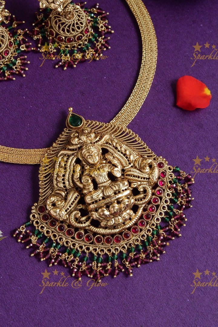 Beautiful gold alike lakshmi peacock carved pendent short necklace - Sparkle and Glow - Back Thread - 