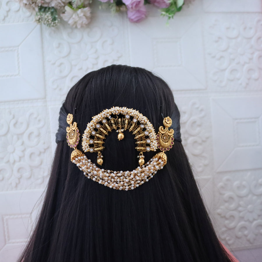 ✨ Hair accessories that steal the spotlight effortlessly.
Wedding Season Sale Get 15% discount on sitewide
Get Free Gift Above 10k
Get Free Shipping above 7.5k &30k(Domestic&
International)
Get 7% discount on First Order

1.ID  H-30080,JB-13235
2.ID H-16600,JB-13235
3.ID H-30083,JB-13235
4.ID H-22091,JB-13235
5.ID H-21699,JB-13235
6.ID H-30074,JB-13235
7.ID H-30073,JB-13235

Visit website to place your order, link in the bio
www.sparkleandglow.co.in

Note: We don't take orders from any other Instagram pages